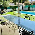 Bassina Avec Piscine Біарріц