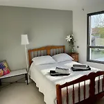 Bassina Avec Piscine Будинок відпочинку Біарріц