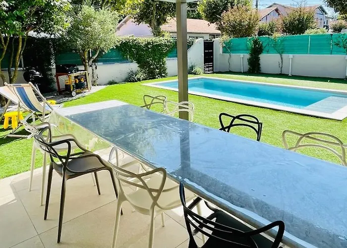 Bassina Avec Piscine Biarritz