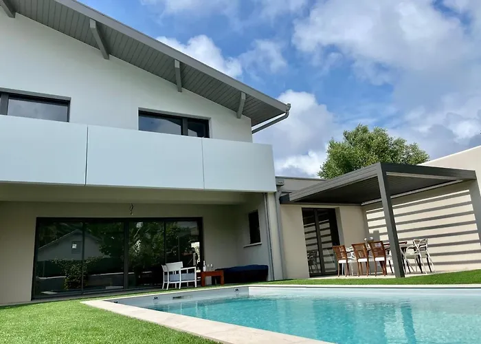 Bassina Avec Piscine * Biarritz